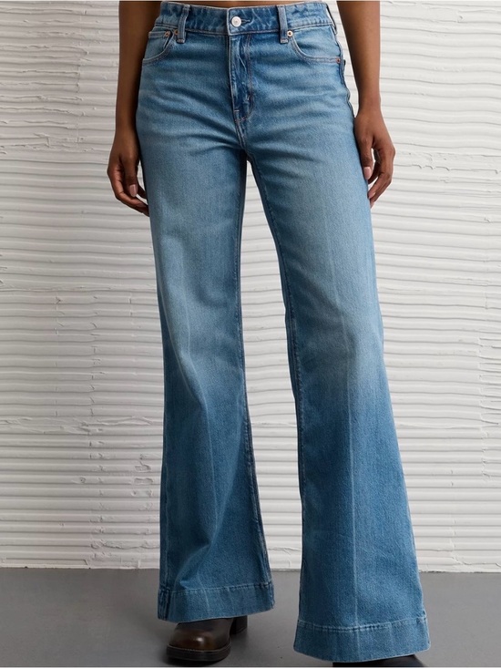 American Eagle Denim - Women’s American Eagle High-Waisted Flare Jeans